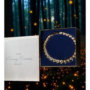 Rare Find 1971 Avon Evening Creation Vintage Flower Pearl Necklace Original Box